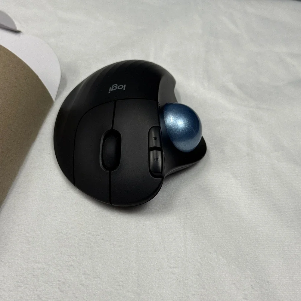 Logitech ERGO M575 Wireless Trackball Mouse‎ Bluetooth USB Graphite 910-005869